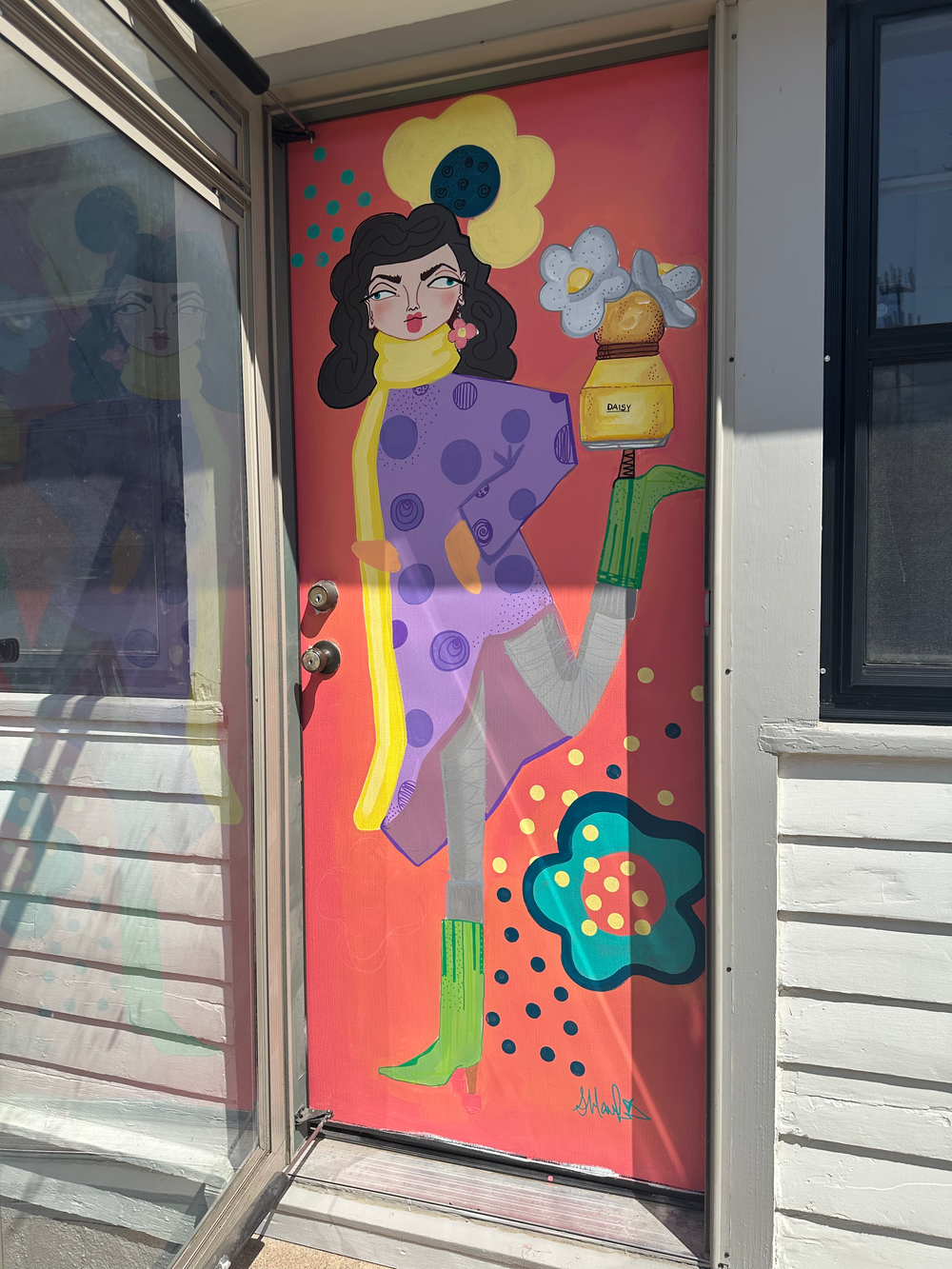The New Mural on Hydraulic - Bella Bonita Door